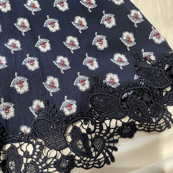 abercrombie tank top - Picture 3 of 3